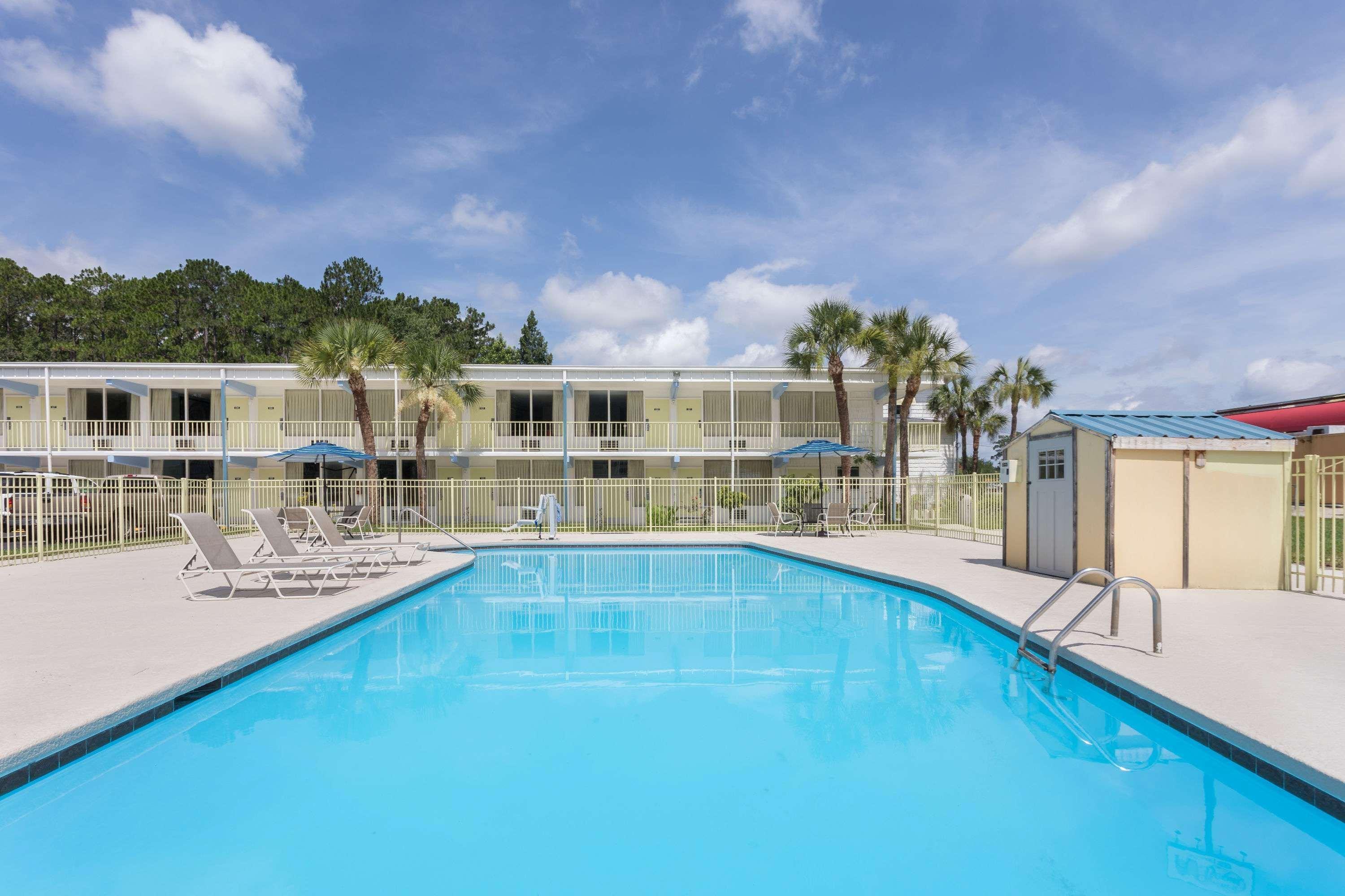 Super 8 By Wyndham Kingsland I-95 Naval Base Area Hotel Exterior foto